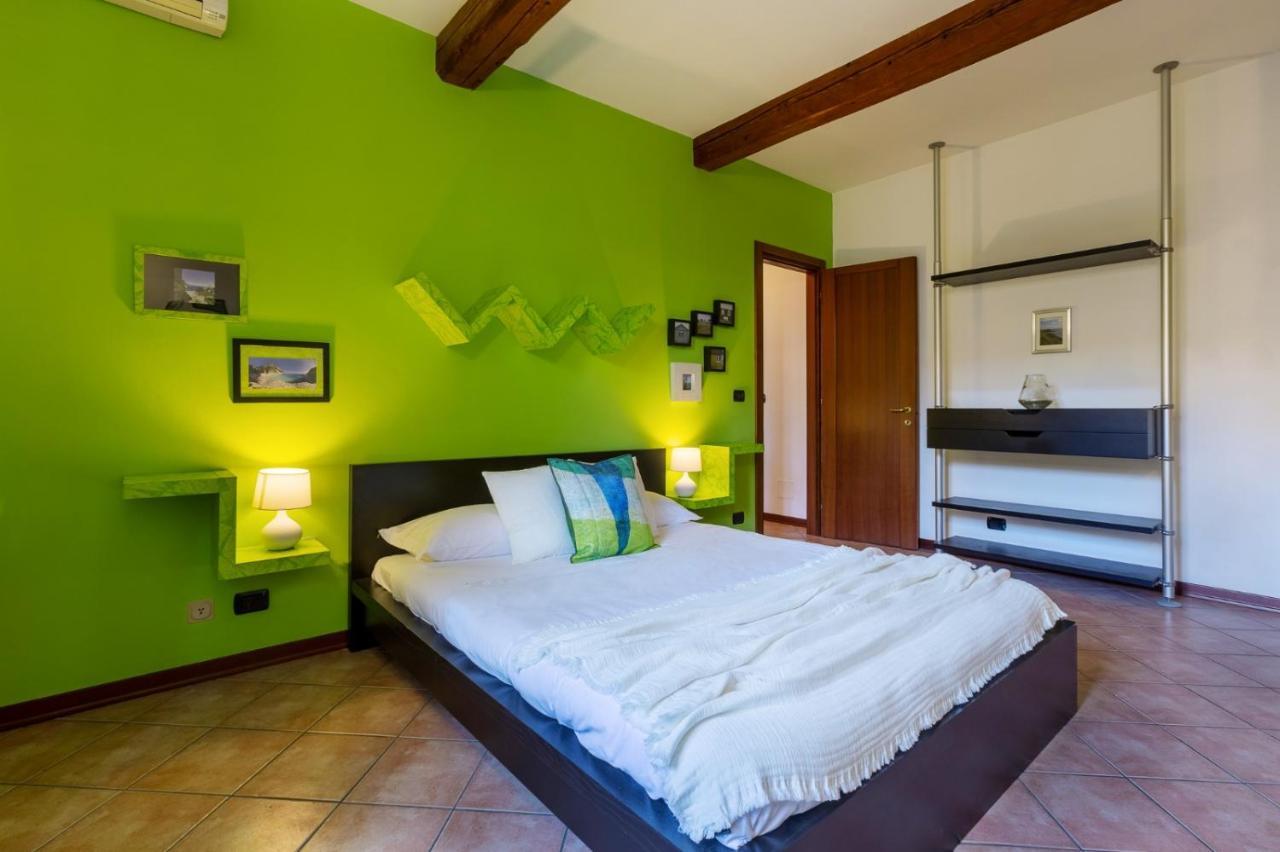 Central Ferrara Apartment מראה חיצוני תמונה