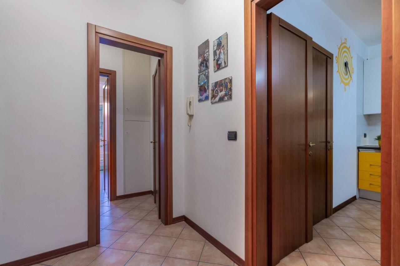 Central Ferrara Apartment מראה חיצוני תמונה