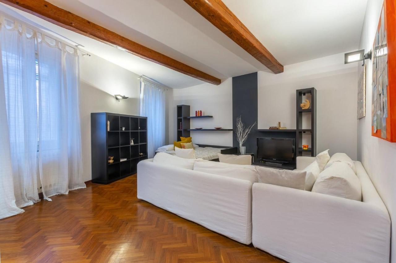 Central Ferrara Apartment מראה חיצוני תמונה